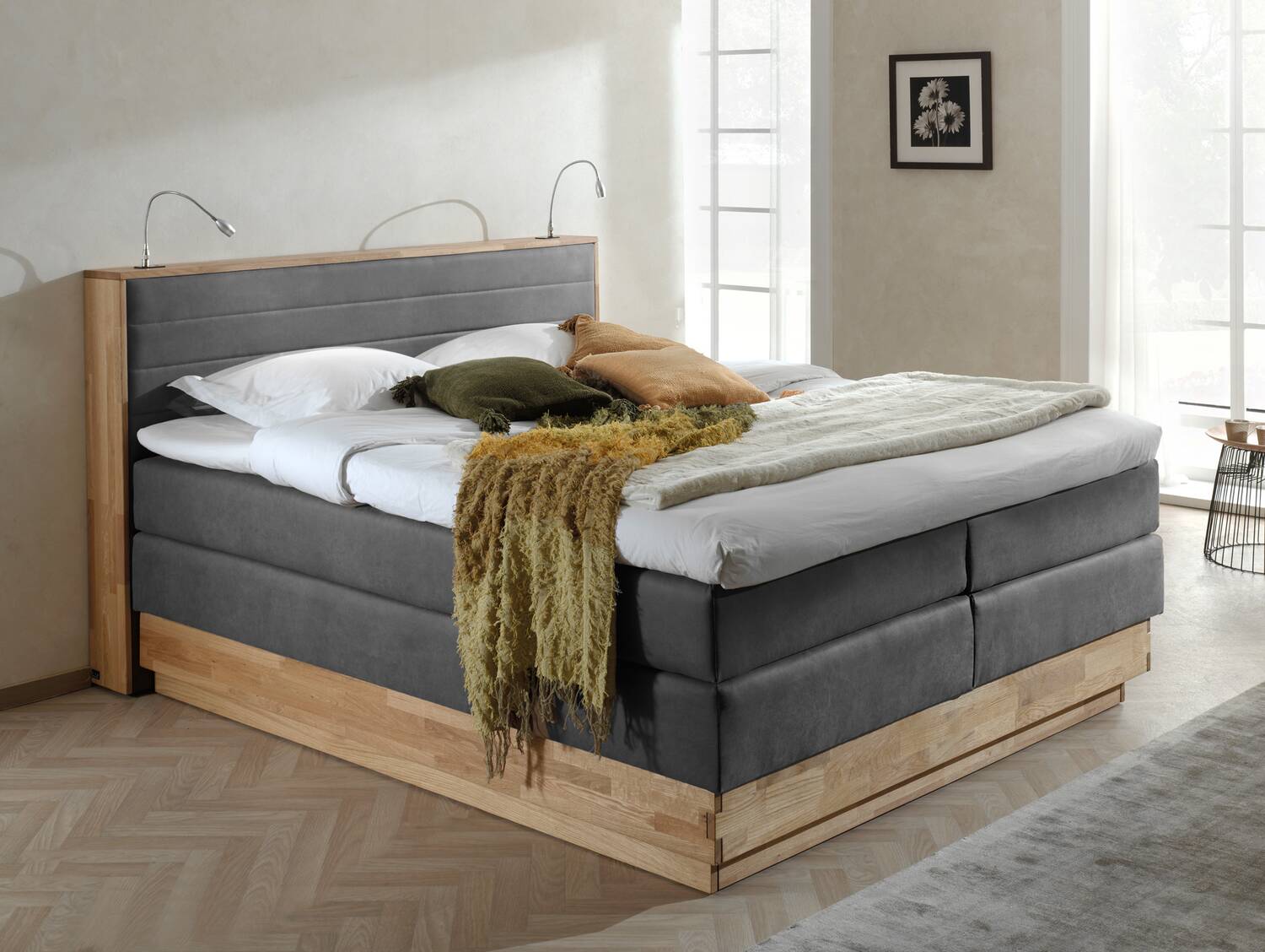 MENOTA Boxspringbett mit Bettkasten, massivem Holzrahmen und Bezug im  Vintage Look 160 x 200 cm